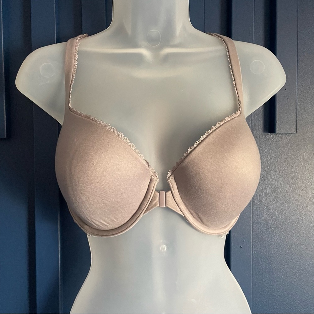 Victoria's Secret  Racerback Demi, 34DD